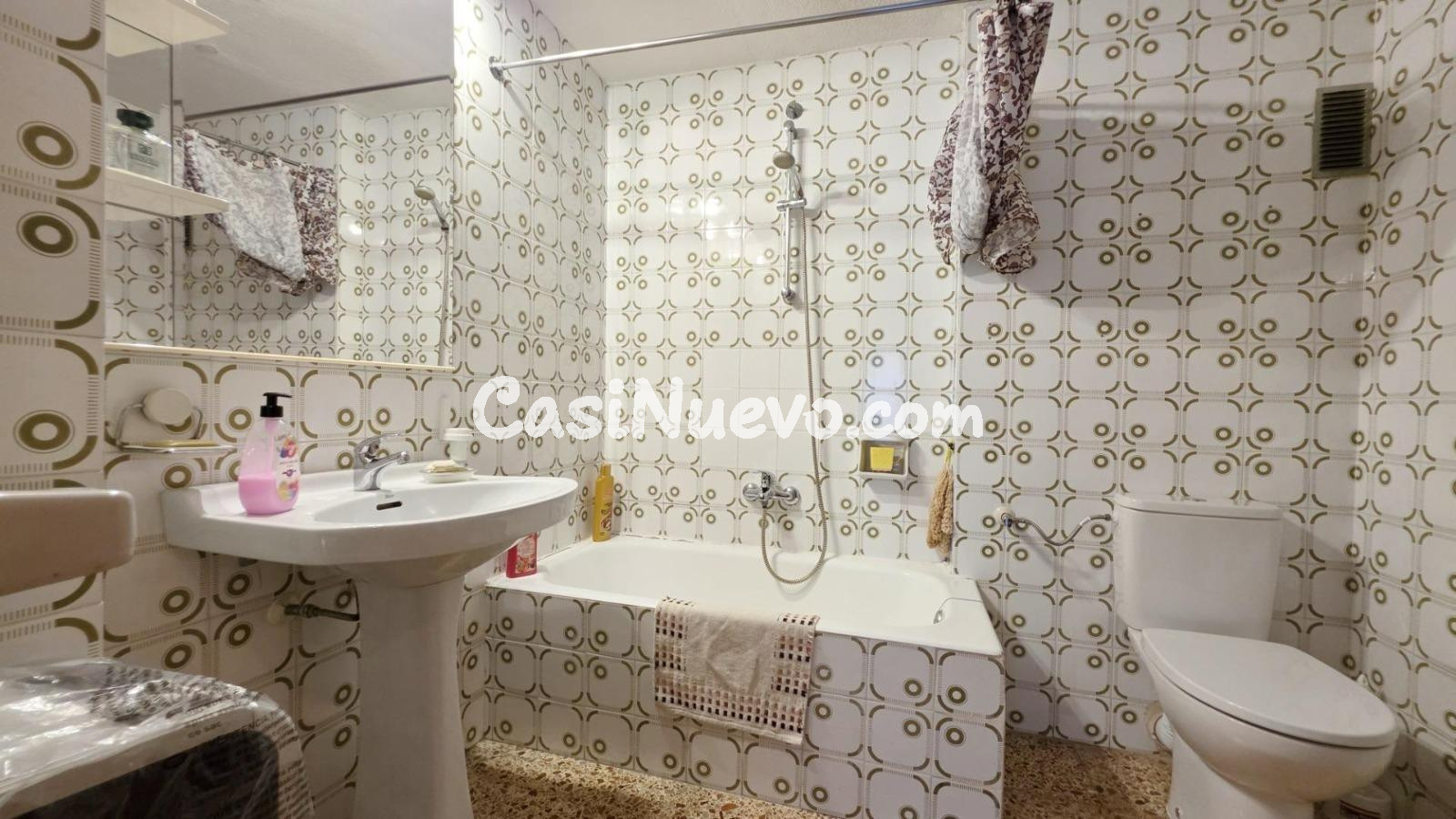 PISO AMPLIO CON ASCENSOR JUNTO A BULEVAR DEL PLA - foto 11