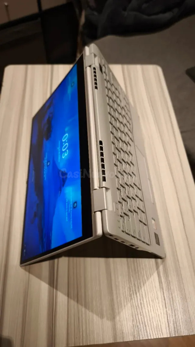 Fujitsu LIFEBOOK U9313X Plata