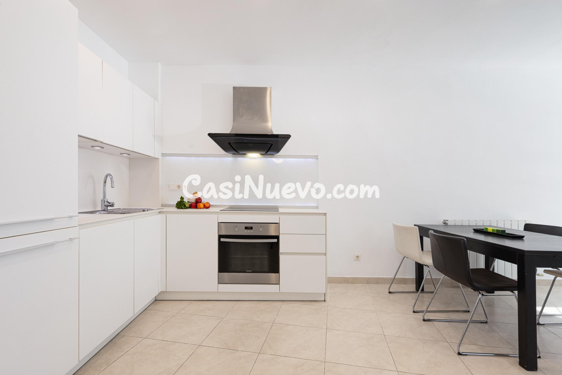 Chalet cerca de la Playa y Puerto deportivo. - foto 4