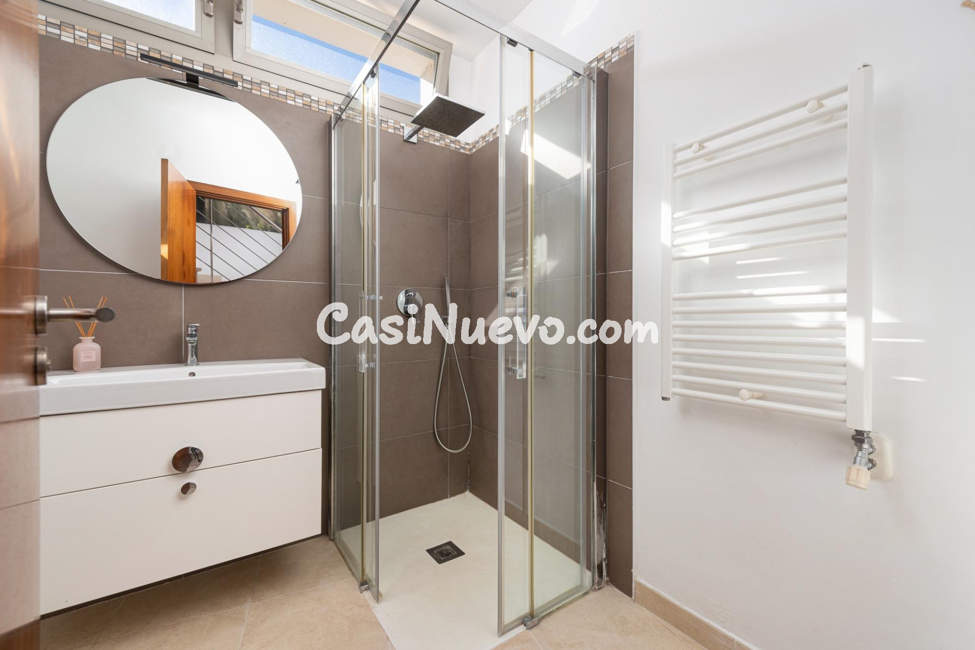 Chalet cerca de la Playa y Puerto deportivo. - foto 14