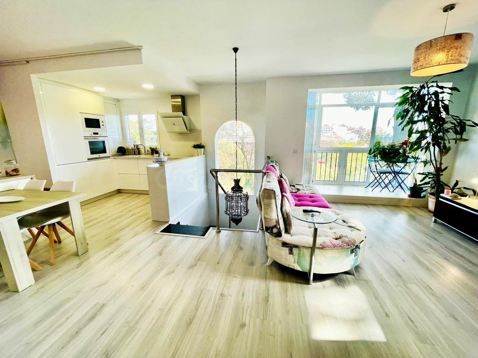Casa adosada de dos dormitorios junto a la playa en Benalmád - foto 3