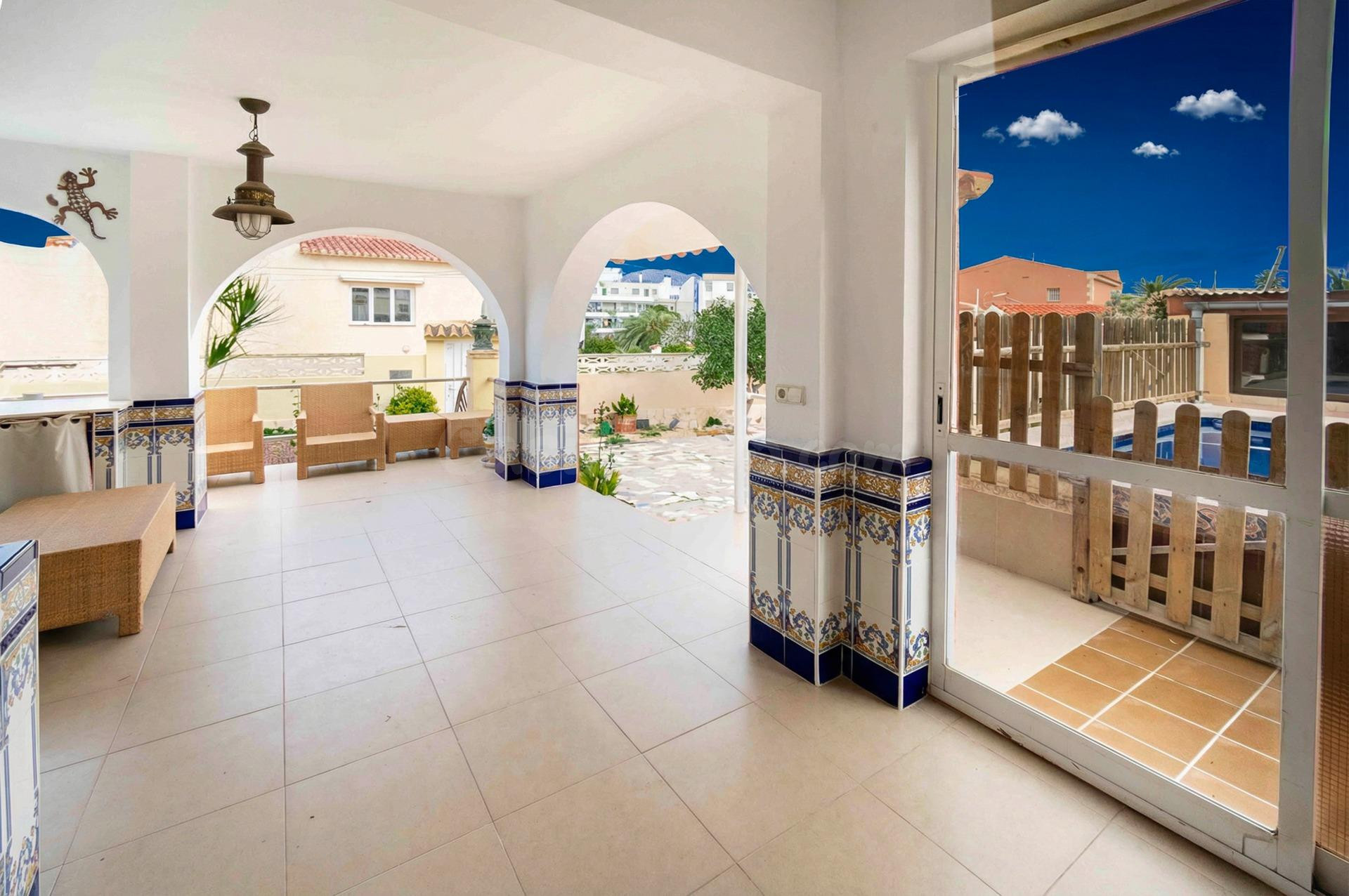 Planta baja de céntrico chalet en el Albir, con cuatro dormi - foto 5