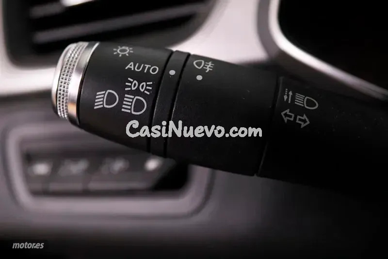 Renault Captur - foto 19