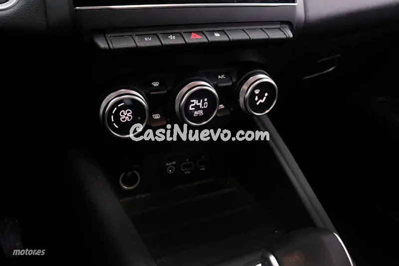 Renault Captur - foto 21