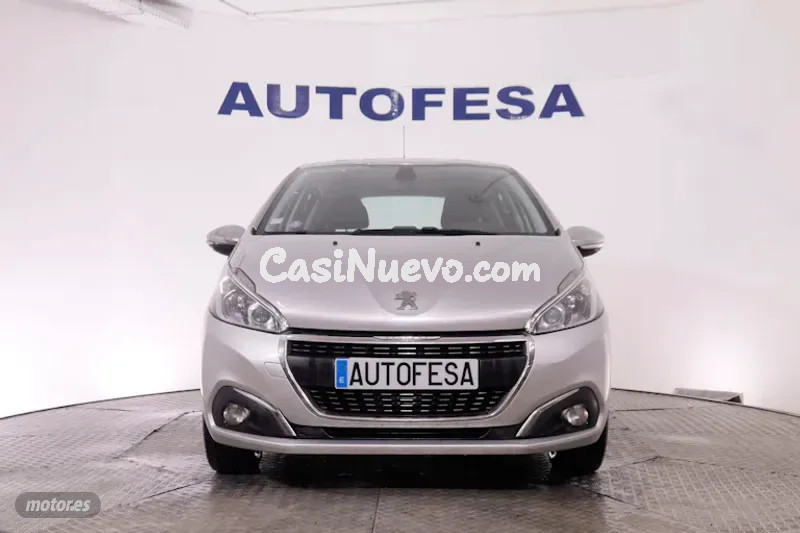 Peugeot 208 - foto 2