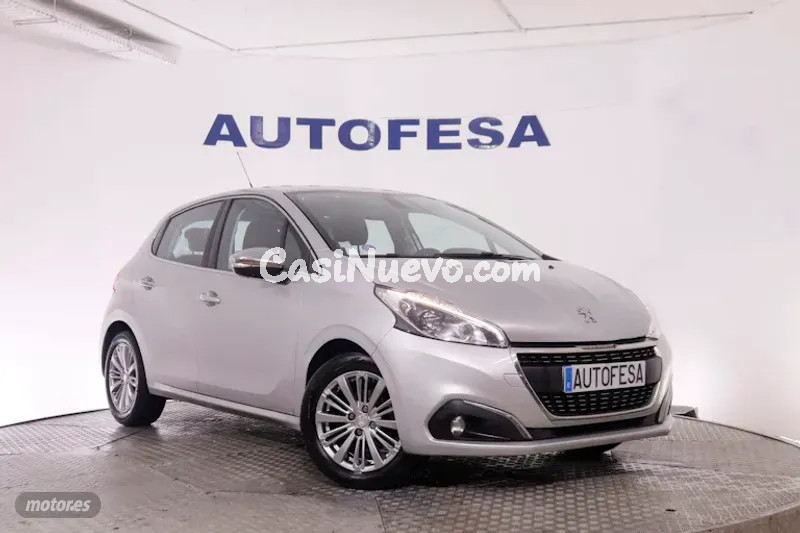 Peugeot 208 - foto 3