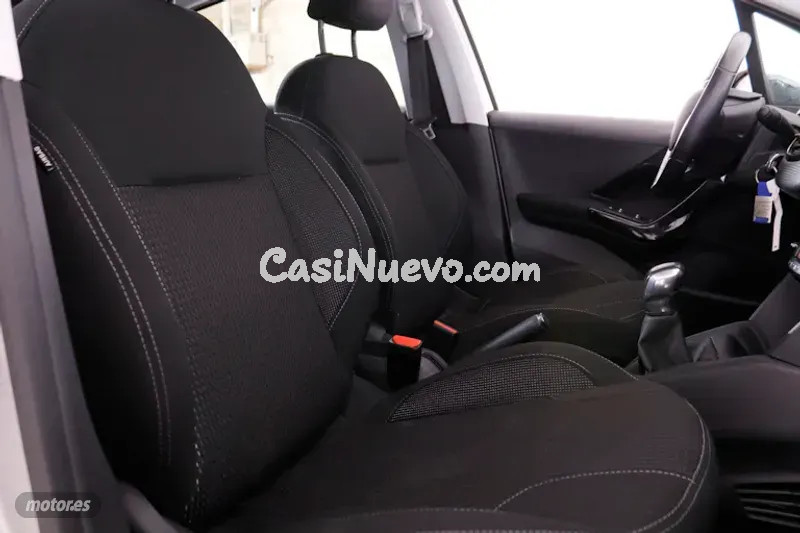 Peugeot 208 - foto 19