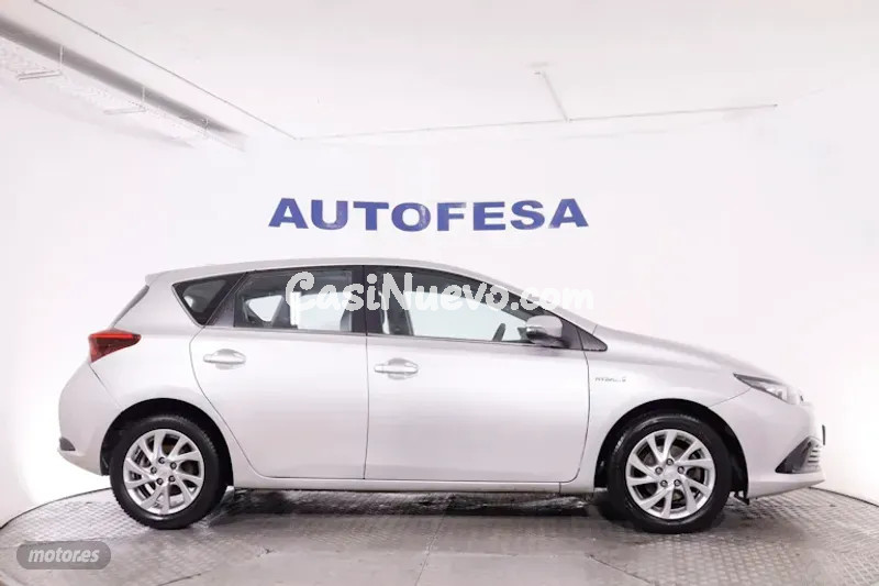 Toyota Auris - foto 10