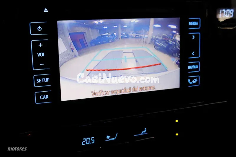 Toyota Auris - foto 15