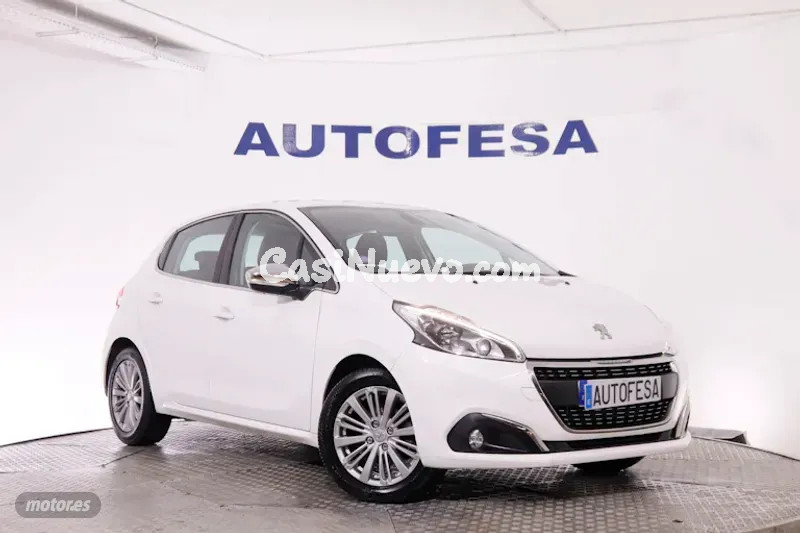Peugeot 208 - foto 3