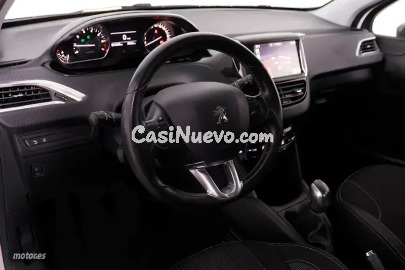 Peugeot 208 - foto 11