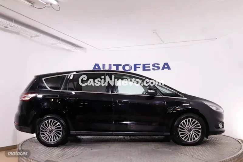 Ford S-Max - foto 10