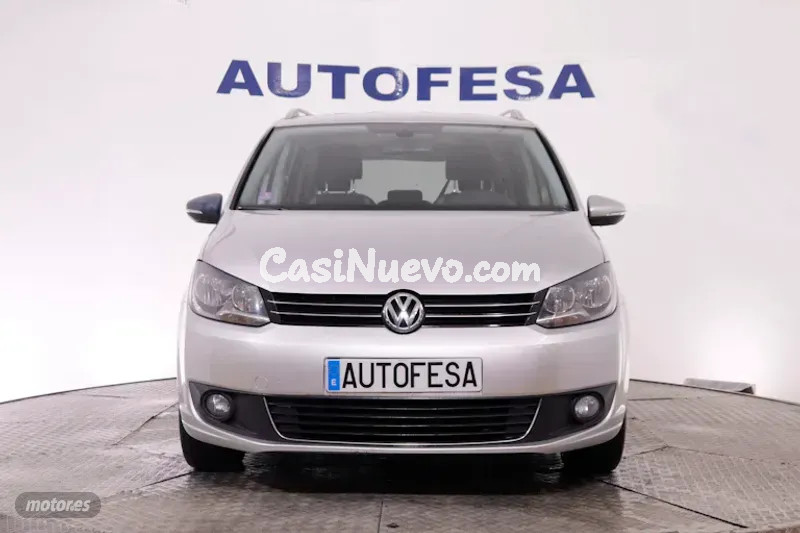 Volkswagen Touran - foto 2