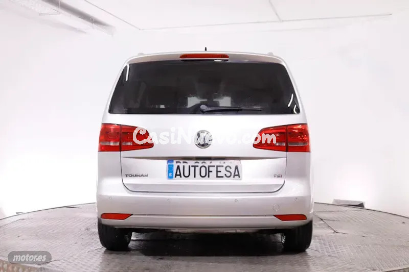 Volkswagen Touran - foto 5