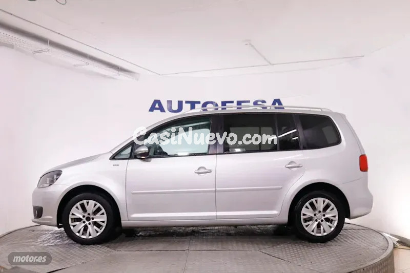 Volkswagen Touran - foto 10