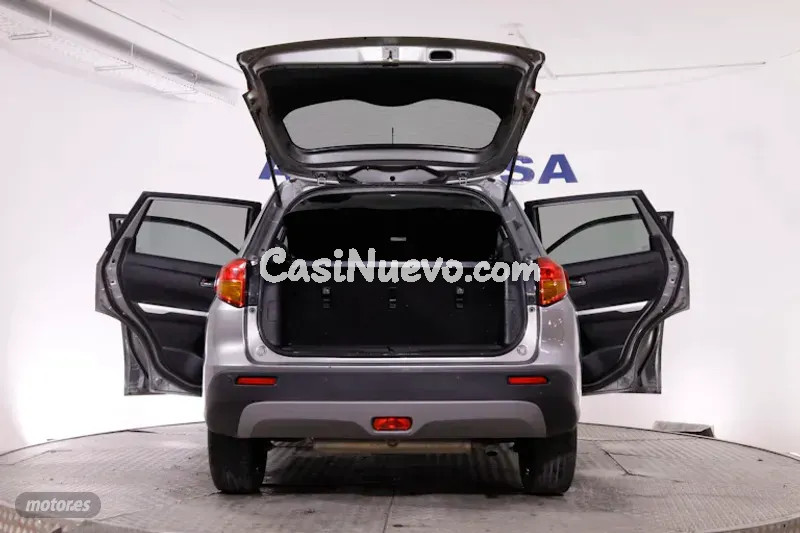 Suzuki Vitara - foto 5