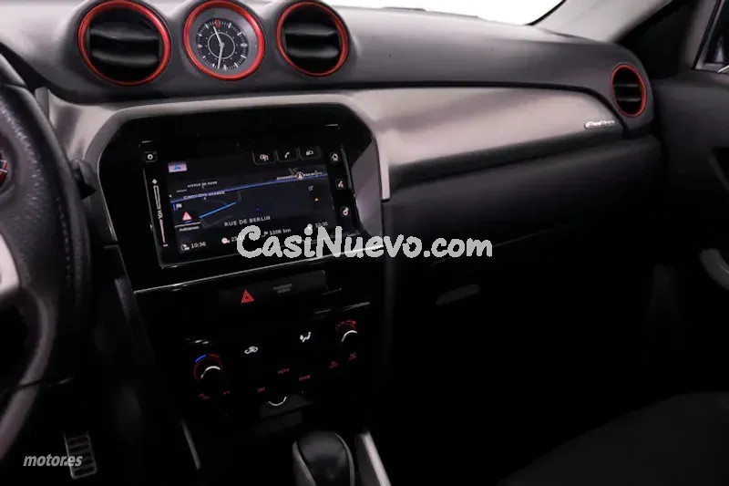 Suzuki Vitara - foto 12