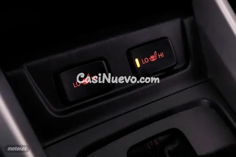 Suzuki Vitara - foto 13