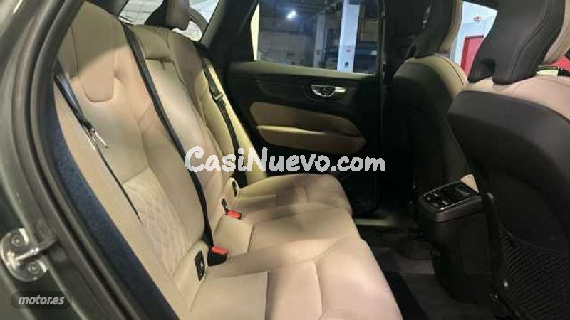 Volvo XC 60 - foto 17