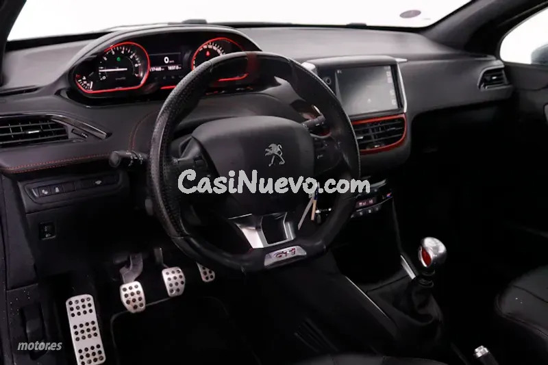 Peugeot 208 - foto 12