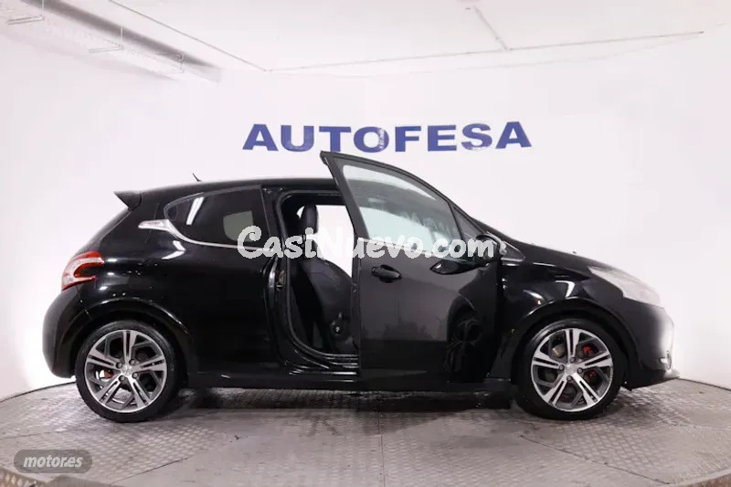 Peugeot 208 - foto 10