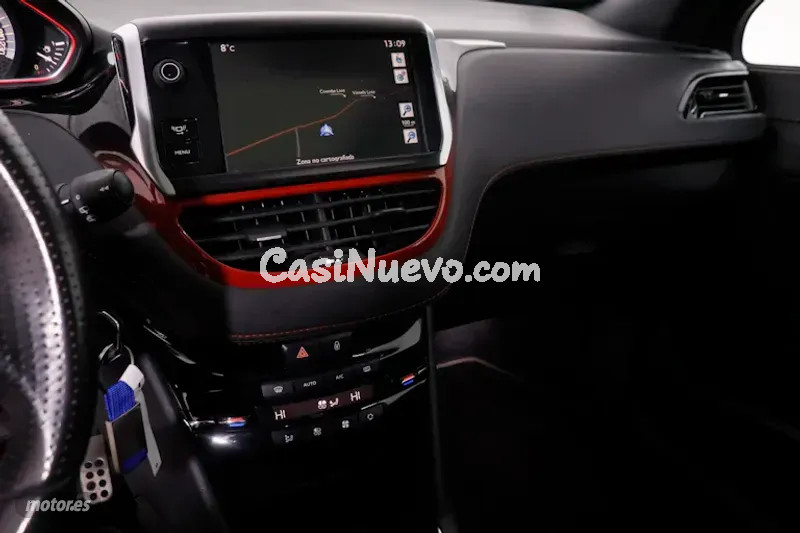 Peugeot 208 - foto 14