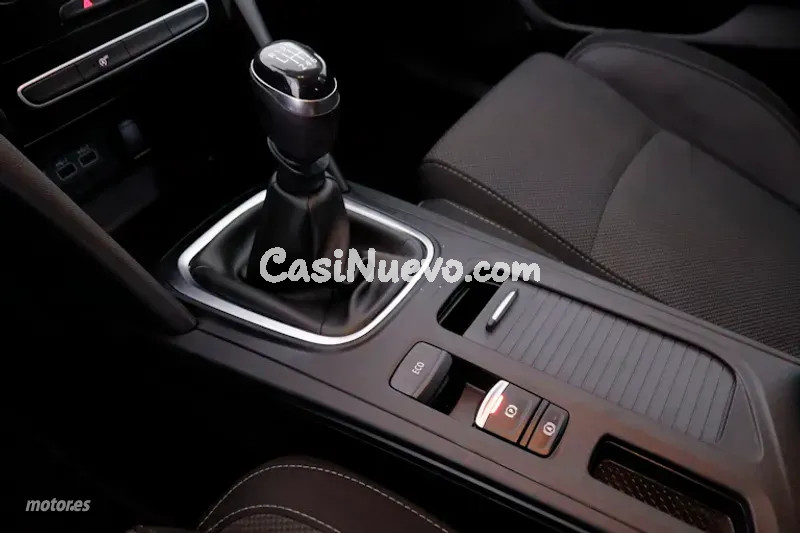 Renault Megane - foto 15