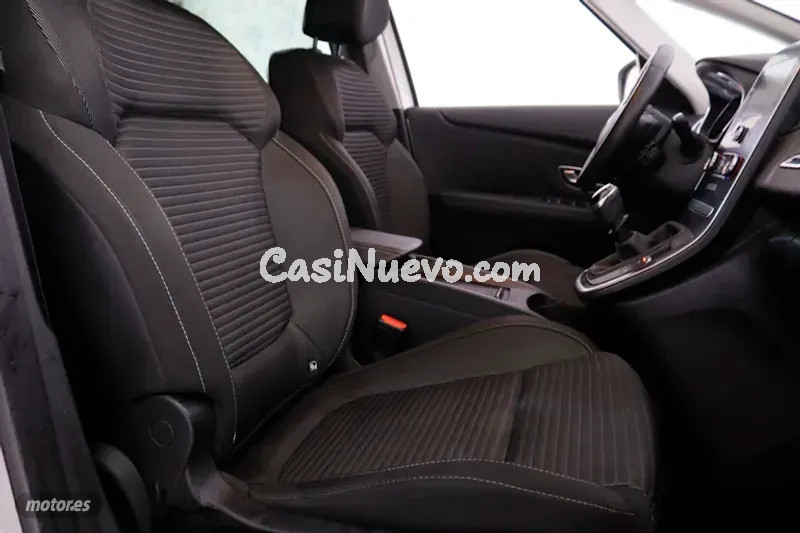 Renault Scenic - foto 20