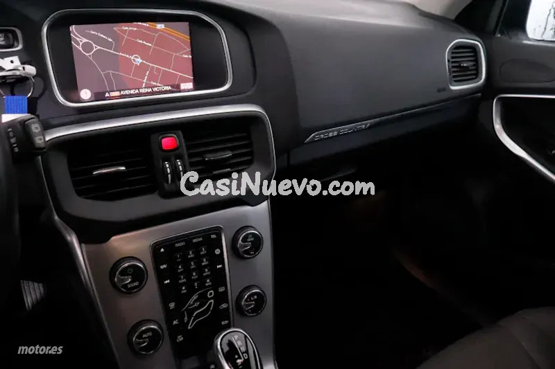 Volvo V 40 - foto 13