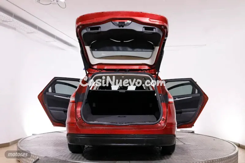 Ford Mondeo - foto 8