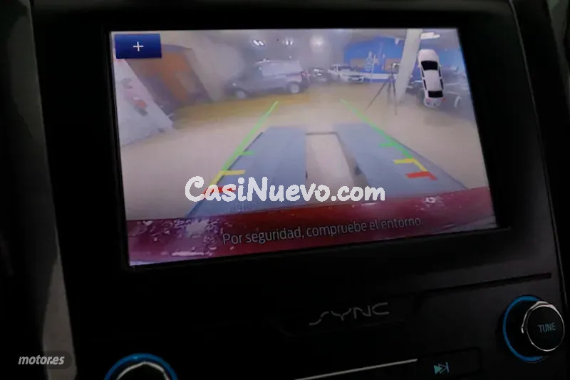 Ford Mondeo - foto 17