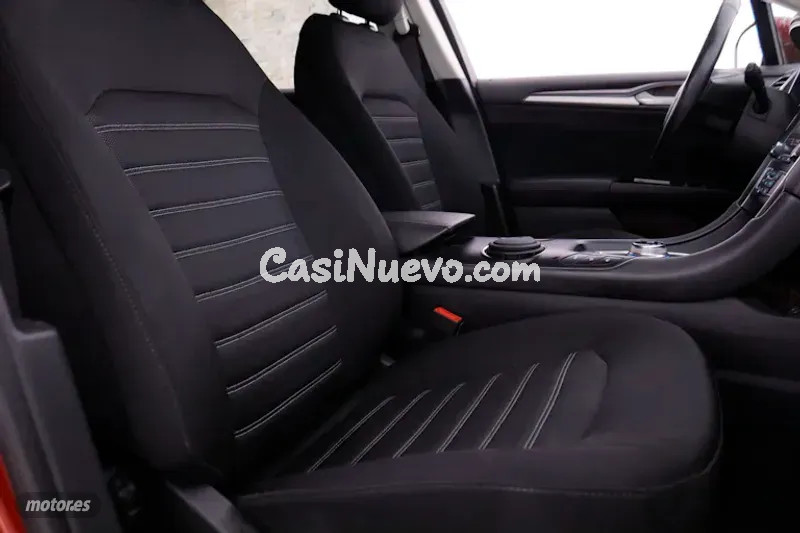 Ford Mondeo - foto 21