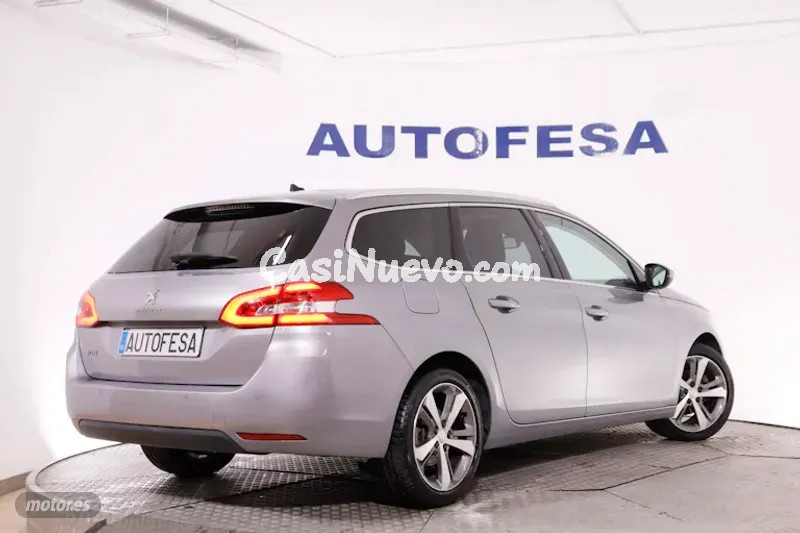 Peugeot 308 - foto 6