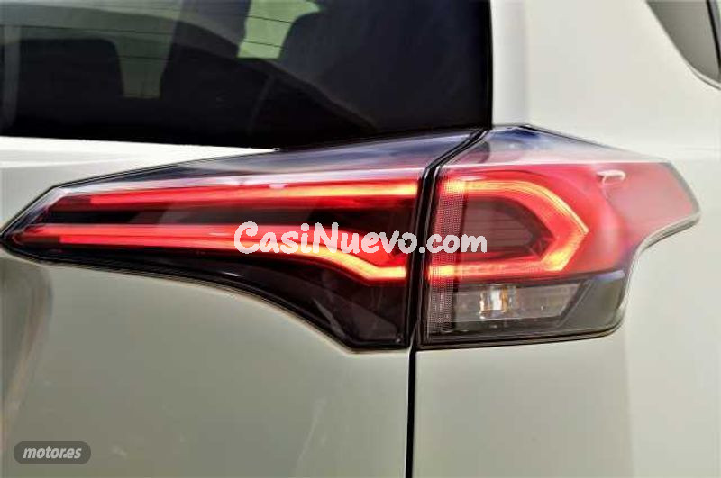 Toyota RAV 4 - foto 11