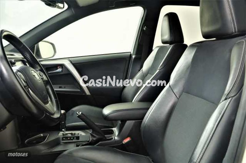 Toyota RAV 4 - foto 13