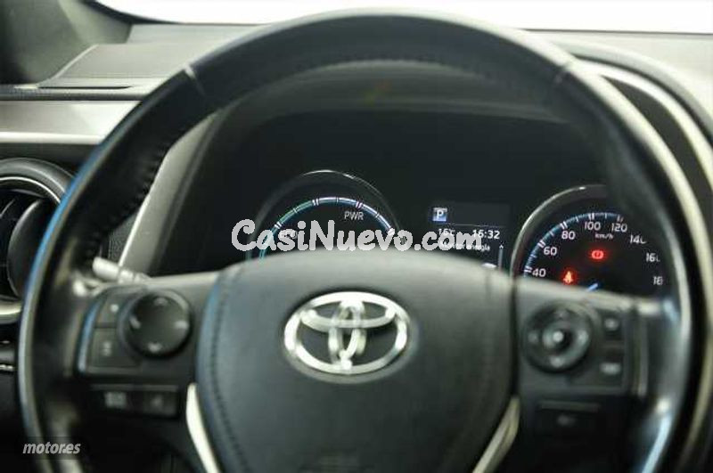 Toyota RAV 4 - foto 17