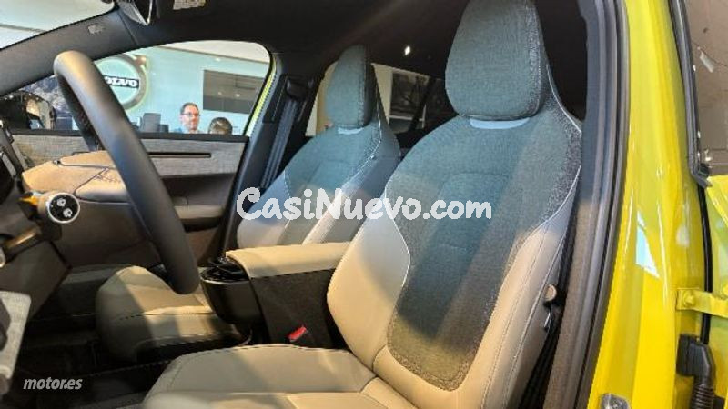 Volvo EX30 - foto 11