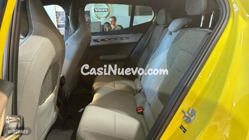 Volvo EX30 - foto 12