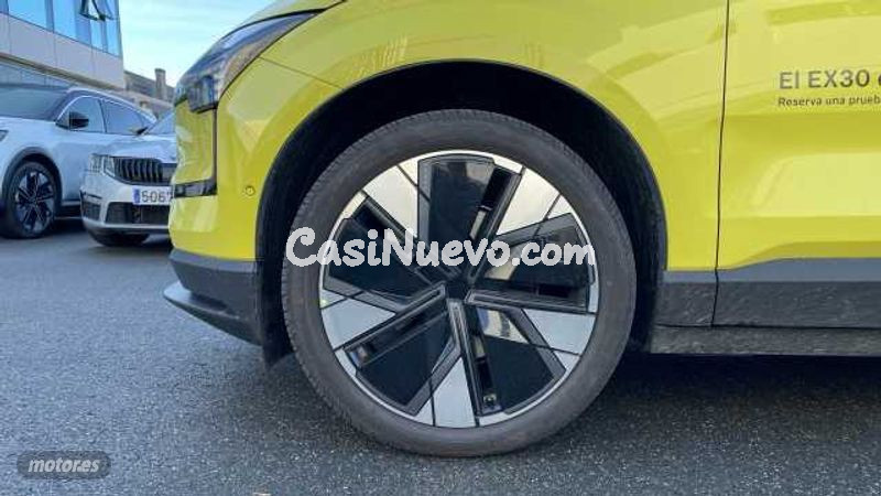 Volvo EX30 - foto 16