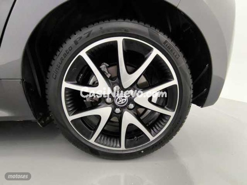 Toyota Yaris - foto 9