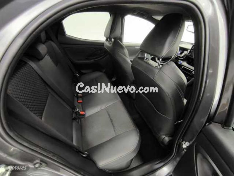 Toyota Yaris - foto 15