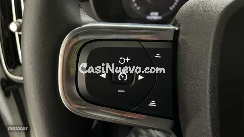 Volvo XC40 - foto 12