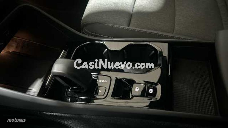 Volvo XC40 - foto 16