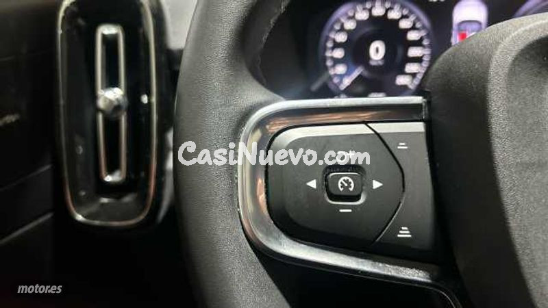 Volvo XC40 - foto 17