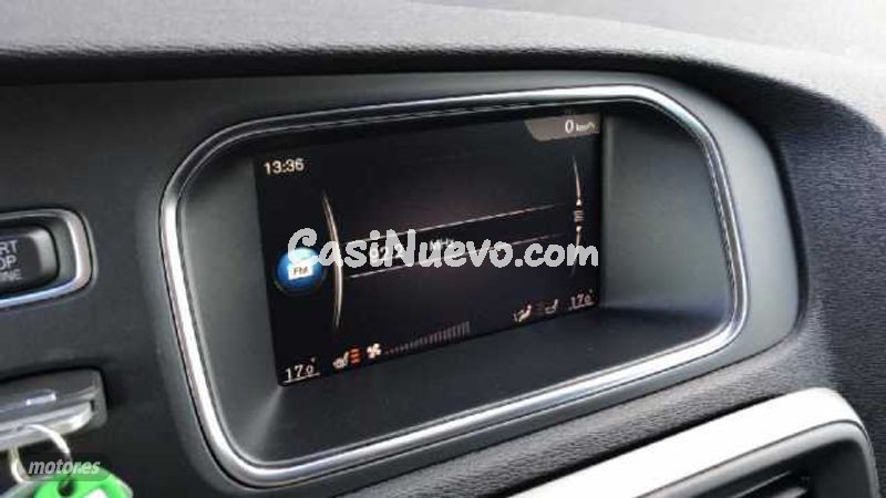 Volvo V 40 - foto 25