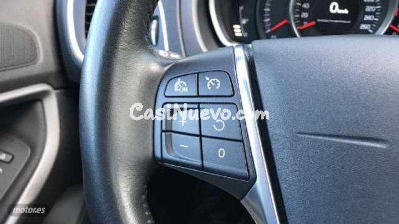 Volvo V 40 - foto 27