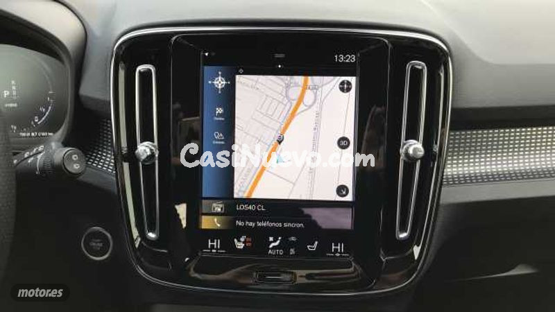 Volvo XC40 - foto 13