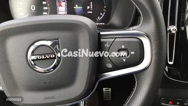 Volvo XC40 - foto 15