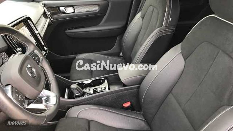 Volvo XC40 - foto 17