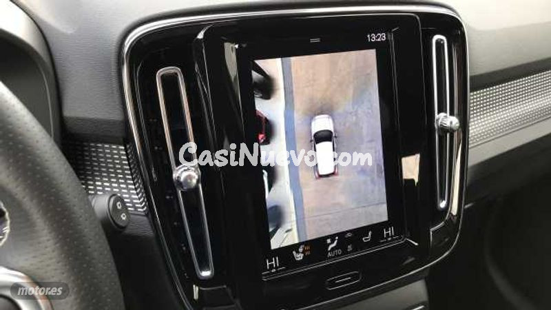 Volvo XC40 - foto 22